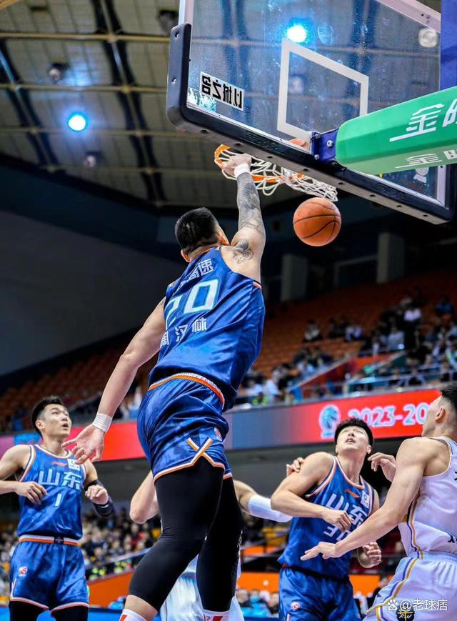 九游登录入口-重磅！山东男篮围绕足总杯强势反弹巴特勒连续三场比赛得分超过惊艳表现，风云突变广州队赛后遗憾出局(广东男篮接触巴尔文)